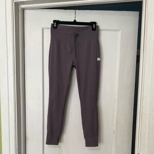 VUORI WOMANS JOGGER STYLE PANTS